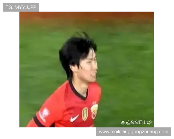 13岁足球明星崭露头角未来之星的成长之路与挑战 13岁足球明星崭露头角未来之星的成长之路与挑战