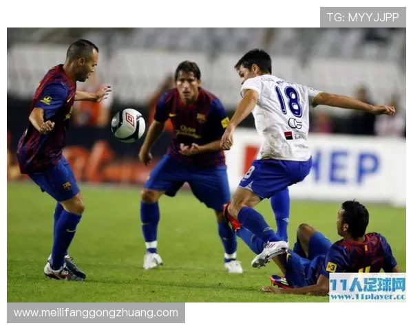 武汉足球队防反战术创新探索与实践分析