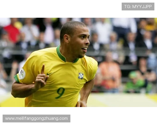 足球明星小蜘蛛的真实身份揭秘及其在足球界的影响力分析