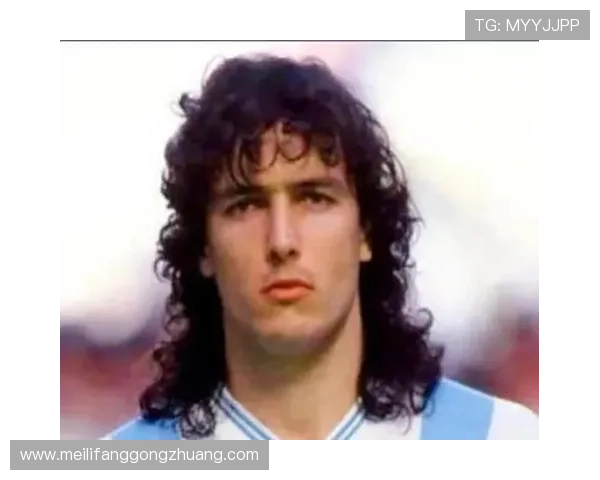 我心中永恒的偶像最初喜欢的足球明星回忆与感动 我心中永恒的偶像最初喜欢的足球明星回忆与感动