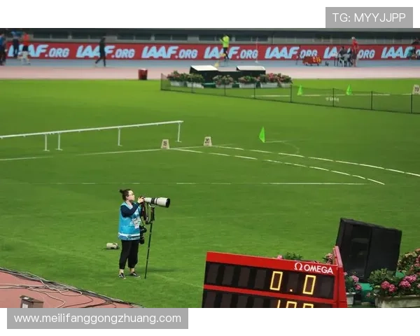 上海足球队逆袭之路揭秘钻石联赛特别报道展现拼搏精神与团队力量 上海足球队逆袭之路揭秘钻石联赛特别报道展现拼搏精神与团队力量